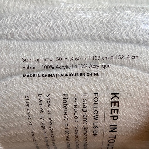 NEW Mark & Graham Light Gray Colorblock Throw Blanket - Picture 4 of 5